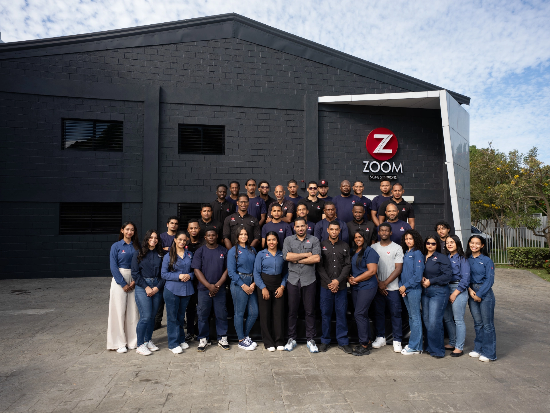 about-companry-group-photo